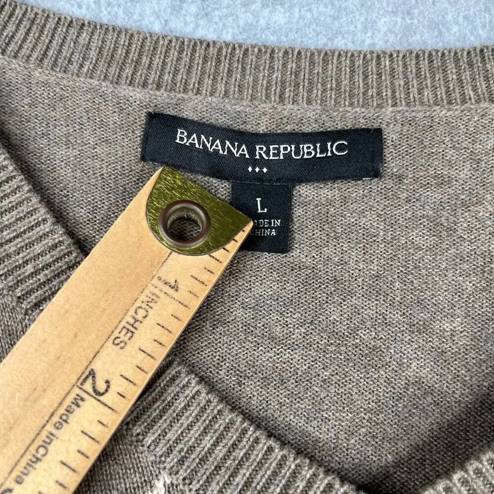 Banana Republic Sweater Casual Red Diamond Beige V Neck Mens Large Preppy